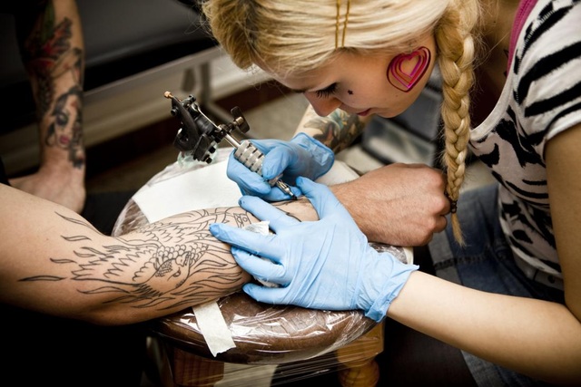 Hướng dẫn làm máy xăm tại nhàHow to make a tattoo machine  YouTube