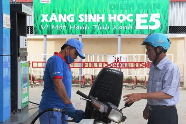 Khai tử RON 92, Bộ Công Thương dự báo 70% sẽ dùng xăng sinh học E5 - 1 (Ảnh minh hoạ).