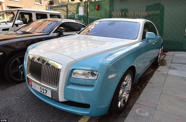 Dàn siêu xe của dân chơi Trung Đông “đại náo” London - 5
(Ảnh: PA)