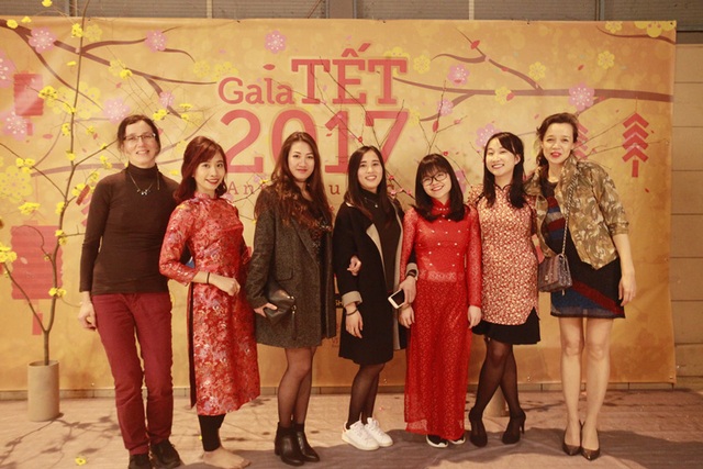 Gala Tết 2017 của DHS Việt tại Toulouse: Xuân rực rỡ, Tết ngập tràn - 14 Gala Tết 2017 của DHS Việt tại Toulouse: Xuân rực rỡ, Tết ngập tràn - 14