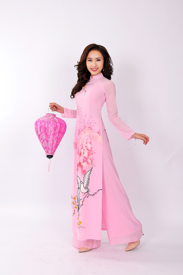 Những lời chúc ngọt ngào đầu Xuân của các “hot girl” - 2 Những lời chúc ngọt ngào đầu Xuân của các “hot girl” - 2