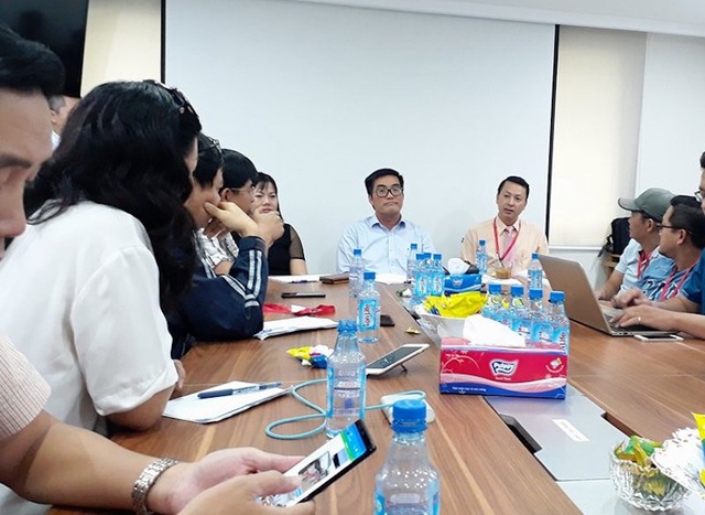 Căng băng rôn đòi tiền vì nhà thầu chính bất ngờ... "tạm dừng hoạt động" - 2 Chủ đầu tư và công ty AGC cho biết sẽ ngồi lại để giải quyết ổn thoả sự việc với các nhà thầu phụ