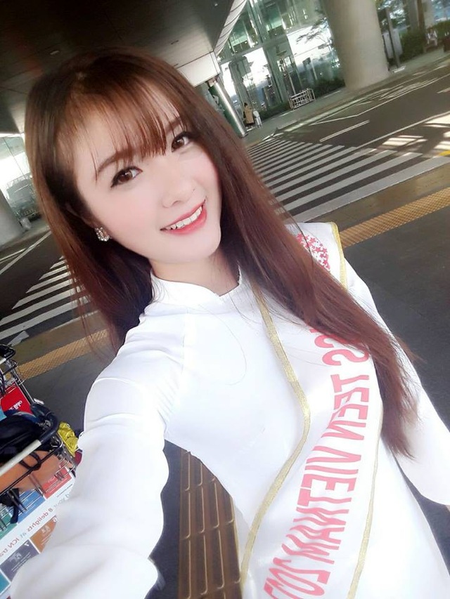 Đọ nhan sắc dàn mỹ nữ đăng lời “nhớ thương” thủ môn Bùi Tiến Dũng - 16 Mặc cho thông tin Bùi Tiến Dũng “thả thính” những người đẹp Việt thì nhiều hot girl vẫn đang viết thêm những dòng ngôn tình với chàng thủ môn tài ba, trong đó phải kể đến màn bày tỏ cảm xúc của Á khôi Miss Teen 2017 Đỗ Thị Huệ.
