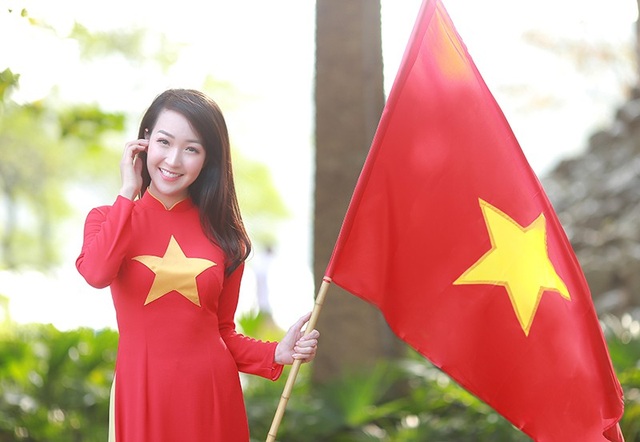 Nữ cổ động viên xinh đẹp của U23 Việt Nam - 8 Nữ cổ động viên xinh đẹp của U23 Việt Nam - 8