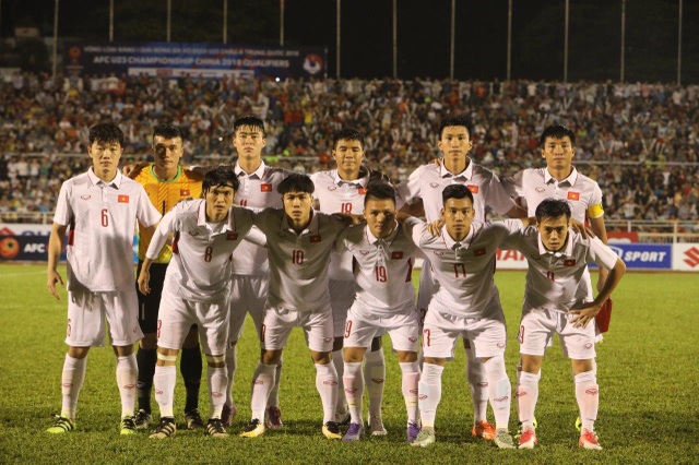 
Sau những trận đấu thắng lợi làm nức lòng người hâm mộ, U23 Việt Nam được thưởng lớn, trong đó có Sony
