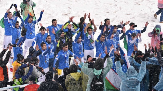 Người dân Uzbekistan không hề lên cơn sốt dù đội nhà vô địch U23 châu Á - 2 U23 Uzbekistan lên ngôi vô địch trong cơn mưa tuyết tại Trung Quốc, nhưng người dân quốc gia Trung Á vẫn khá thờ ơ với thành tích này