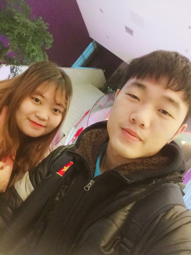 Vén bí mật về cô gái bạo gan "lừa" nắm tay thủ môn Bùi Tiến Dũng - 3 Thuý cũng gặp được Xuân Trường và có dịp trò chuyện cùng với các soái ca của U23 Việt Nam