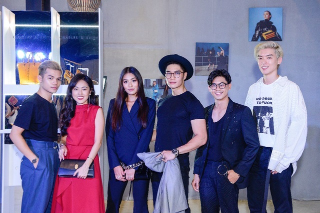 Angela Phương Trinh đầy gợi cảm và nóng bỏng trong một sự kiện thời trang - 8 Cô nàng Rich Kids Việt Nam Thảo Nhi Lê và bạn trai “soái ca” Huy Trần cùng những người bạn của mình.