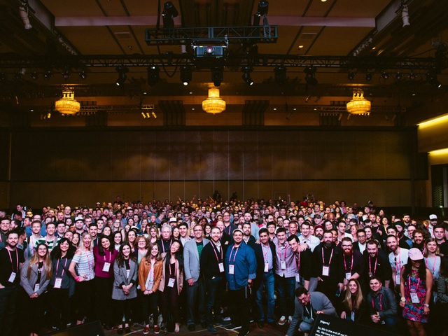 Có thể bạn không tin: Startup có 700 nhân viên nhưng không có văn phòng làm việc - 1 InVision sở hữu toàn bộ 700 nhân viên làm việc từ xa, và không hề có trụ sở chính.