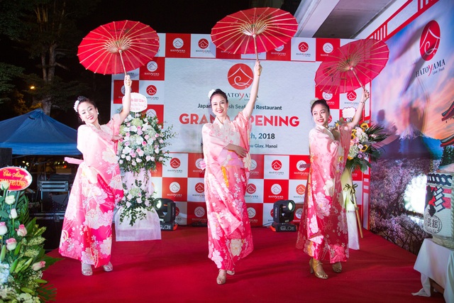 Thưởng thức màn biểu diễn múa truyền thống của các nàng Geisha xinh đẹp - 6 Biểu diễn múa.