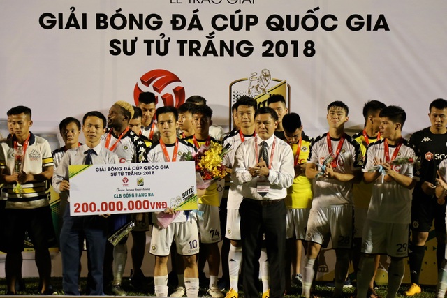 Tấn Trường thi đấu xuất thần, B.Bình Dương vào chung kết cúp quốc gia - 6 Một lần nữa đội bóng thủ đô lỗi hẹn với chiếc cúp quốc gia, họ chỉ nhận hạng ba ở giải năm nay