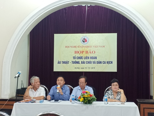 Liên hoan Ảo thuật - Tuồng, bài Chòi và Dân ca kịch toàn quốc 2018 - 1 Hội Nghệ sĩ sân khấu Việt Nam thông tin với báo giới về Liên hoan Ảo thuật - Tuồng, bài Chòi và Dân ca kịch. Ảnh: Tùng Long.