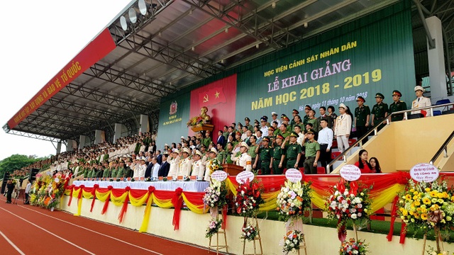 Học viện Cảnh sát nhân dân duyệt binh mừng năm học mới - 1 Học viện Cảnh sát nhân dân duyệt binh mừng năm học mới - 1