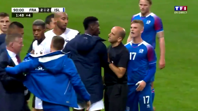 Paul Pogba hùng hổ lao vào sân đòi đánh đối thủ - 1
Pogba lao vào sân đòi đánh cầu thủ Iceland