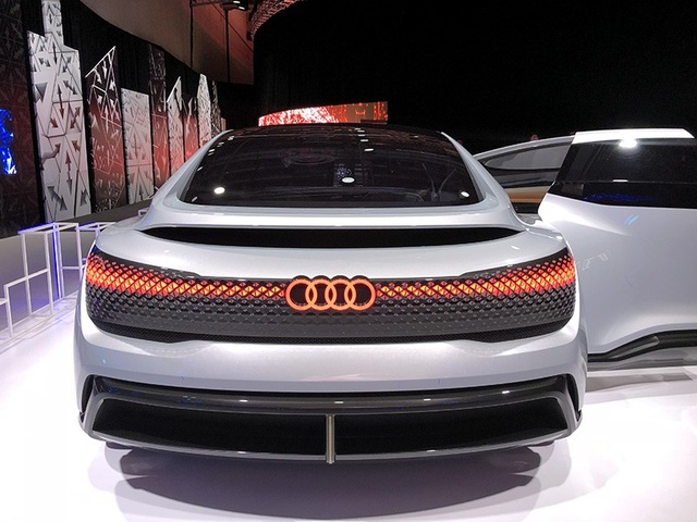 Xe tự hành của Audi ra mắt thị trường Đông Nam Á - 10 Xe tự hành của Audi ra mắt thị trường Đông Nam Á - 10