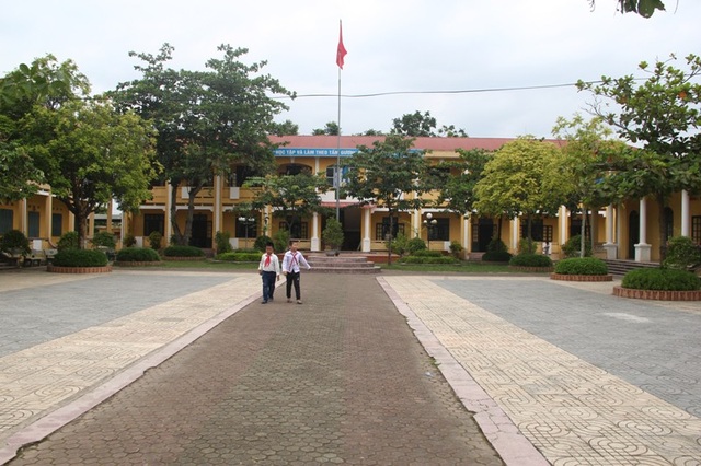 Ngôi làng có hàng trăm giáo sư, tiến sĩ - 3 Những thế hệ trẻ hôm nay của làng Nguyệt Viên vẫn luôn tiếp bước cha anh, phát huy truyền thống chói ngời trong học tập.