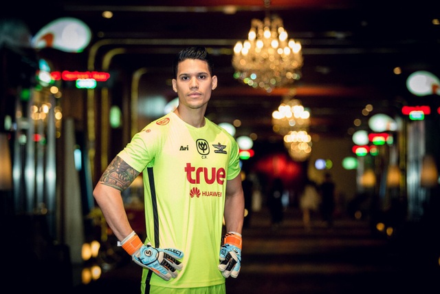 Ngôi sao Philippines không coi Việt Nam là đối thủ ở AFF Cup 2018 - 1
Thủ thành Michael Falkesgaard không đánh giá cao Việt Nam
