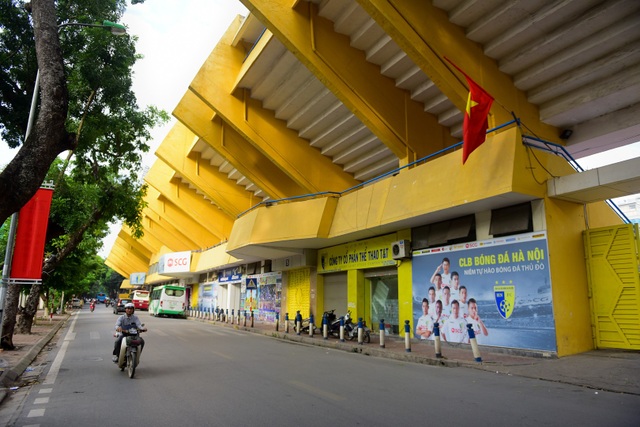 Nhìn lại hình ảnh Sân Hàng Đẫy trước sự kiện được Hà Nội chi hơn 6000 tỷ  thay áo mới