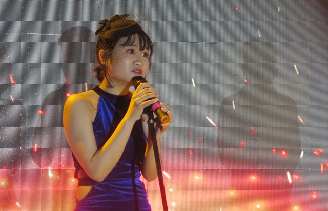 Hàng ngàn bạn trẻ thành Vinh hào hứng tham gia lễ hội tiếng Anh “Be Different” - 5 Hàng ngàn bạn trẻ thành Vinh hào hứng tham gia lễ hội tiếng Anh “Be Different” - 5
