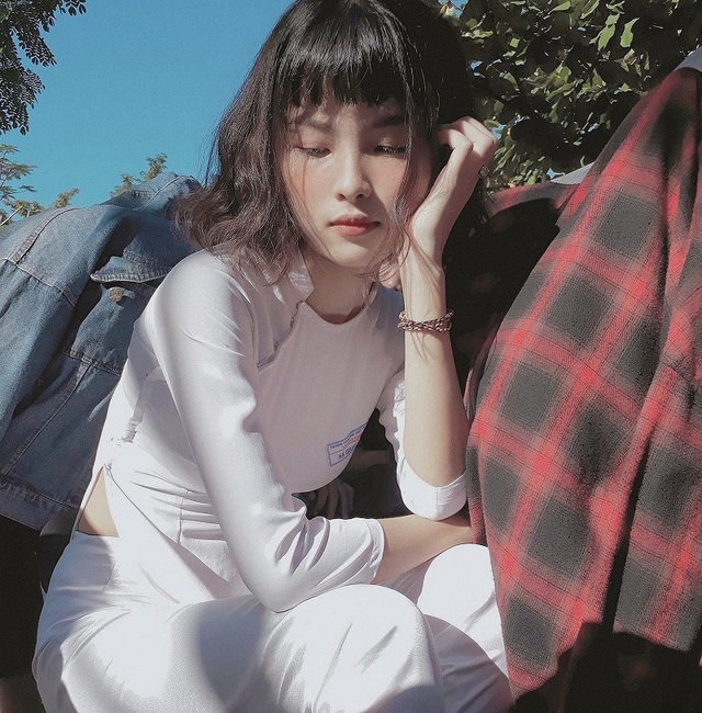 Nữ sinh Đà Nẵng trở thành “hot girl ảnh thẻ” sau khi cắt bỏ mái tóc nuôi 17 năm - 4 Nữ sinh Đà Nẵng trở thành “hot girl ảnh thẻ” sau khi cắt bỏ mái tóc nuôi 17 năm - 4