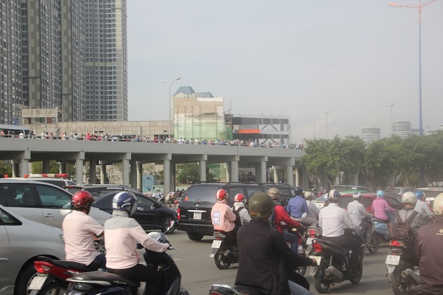 Sự cố kéo theo tình trạng kẹt xe nghiêm trọng ở Sài Gòn