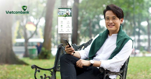 Hà Anh Tuấn - Để tâm hồn thảnh thơi là cách để khơi nguồn sáng tạo - 2 Hình ảnh cổ điển nhưng vẫn trẻ trung, ngẫu hứng đã khiến Hà Anh Tuấn chiếm trọn trái tim người yêu nhạc đặc biệt là các khán giả nữ. Nhiều người đặt câu hỏi, một người bận rộn như anh với đêm nhạc, vai trò sản xuất, áp lực tạo ra những cảm xúc mới trong bài hát xưa… làm sao có thể giữ được cái chất thảnh thơi, tĩnh tại đến vậy?