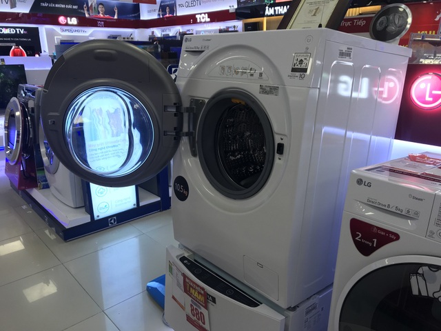 Thị trường thiết bị sưởi còn "ảm đạm", điều hoà 2 chiều tăng mạnh - 5 Máy giặt lồng ngang 2 cửa Twin Wash được người tiêu dùng quan tâm nhiều.