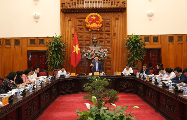 Phải cổ phần hóa 39 doanh nghiệp Nhà nước, nhưng gần hết năm TPHCM vẫn… “bó tay”! - 2 TPHCM phải cổ phần hóa 39 DNNN trong năm 2018, nhưng cho tới thời điểm hiện nay vẫn chưa triển khai cổ phần hóa được DNNN nào