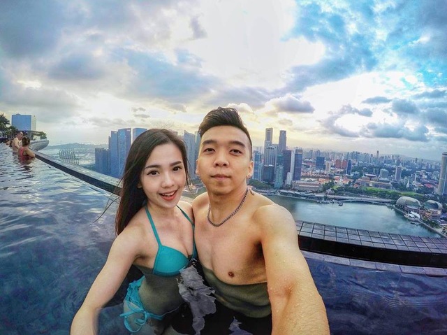 Nhan sắc “gây thương nhớ” của nữ tiếp viên hàng không trong bức ảnh bị chụp trộm - 9 Mabel bên người bạn trai lâu năm. Họ đã bên nhau gần 6 năm qua