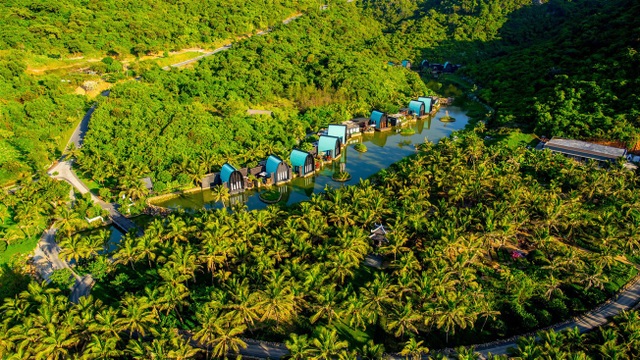 Thần thái Tourane ở bán đảo Sơn Trà - 3 Thần thái Tourane ở bán đảo Sơn Trà - 3