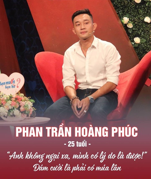 Lạ lùng chàng trai hóa trang ông Địa đến show hẹn hò - 2 Lạ lùng chàng trai hóa trang ông Địa đến show hẹn hò - 2