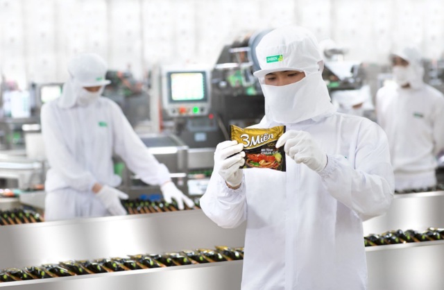 3 Miền và chiến lược để dẫn đầu - 2
Các máy móc thiết bị hiện đại, công nghệ sản xuất tiên tiến và áp dụng một quy trình đảm bảo chất lượng nghiêm ngặt đã cho phép Uniben tạo ra các sản phẩm chất lượng, thơm ngon và đậm đà hương vị Việt” đặc trưng.