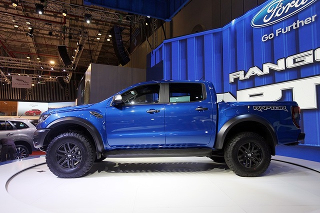Ford Ranger Raptor chốt giá gần 1,2 tỉ đồng - 4 Ford Ranger Raptor chốt giá gần 1,2 tỉ đồng - 4