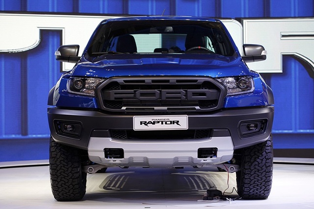 Ford Ranger Raptor chốt giá gần 1,2 tỉ đồng - 2 Ford Ranger Raptor chốt giá gần 1,2 tỉ đồng - 2
