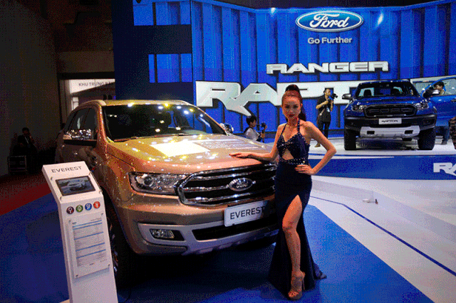 Ford Ranger Raptor chốt giá gần 1,2 tỉ đồng - 1