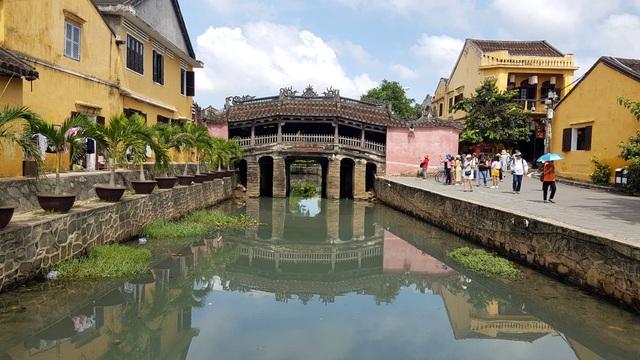 
Chùa Cầu là điểm tham quan thu hút khách du lịch khi đến với đô thị cổ Hội An
