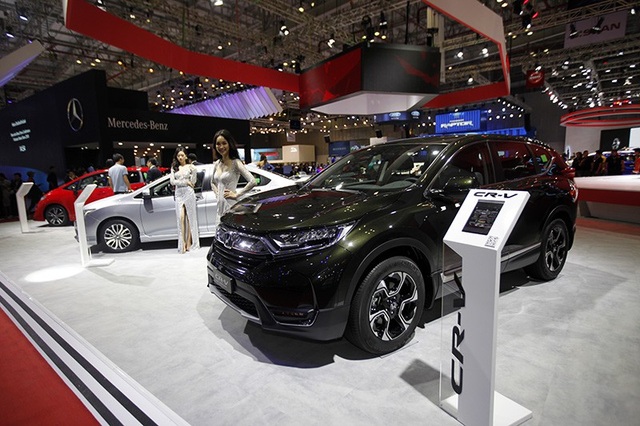 Từ xe đua F1 đến "tí hon" Brio - Honda mang "cả thế giới" đến Vietnam Motor Show 2018 - 9
Honda CR-V thế hệ thứ 5 với thiết kế 7 chỗ và động cơ tăng áp hoàn toàn mới