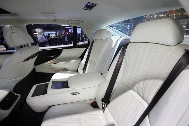 Đẳng cấp Lexus gây ấn tượng mạnh tại Triển lãm Ôtô Việt Nam 2018 - 10 Đẳng cấp Lexus gây ấn tượng mạnh tại Triển lãm Ôtô Việt Nam 2018 - 10
