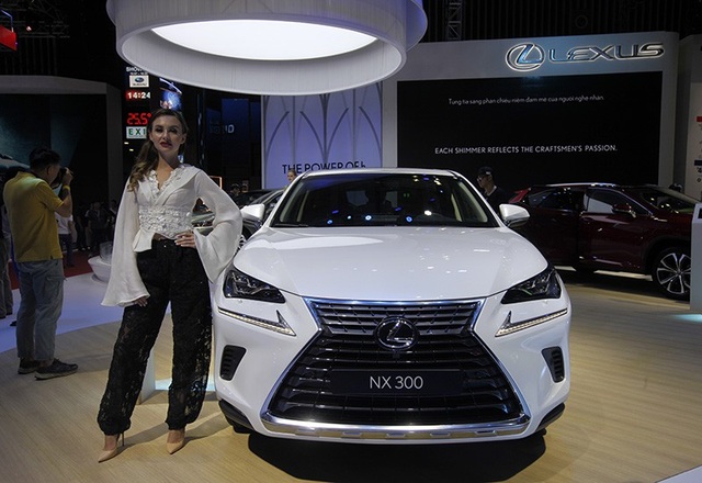 Đẳng cấp Lexus gây ấn tượng mạnh tại Triển lãm Ôtô Việt Nam 2018 - 14 Đẳng cấp Lexus gây ấn tượng mạnh tại Triển lãm Ôtô Việt Nam 2018 - 14