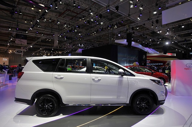 Toyota Innova có phiên bản mới, tăng giá khởi điểm lên 752 triệu đồng - 6 Toyota Innova có phiên bản mới, tăng giá khởi điểm lên 752 triệu đồng - 6