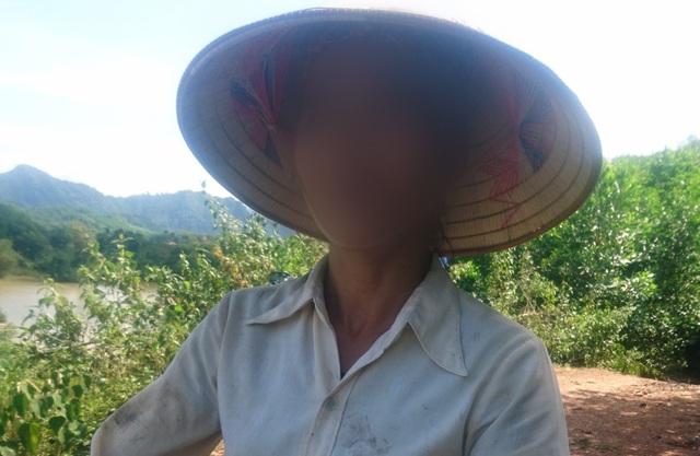 Lo ngại dự án nghĩa trang "đe dọa" vùng suối khoáng nổi tiếng - 3 Một phụ nữ địa phương xin được giấu tên cho biết: Khi xã tổ chức họp thì phần lớn người dân đều không đồng ý cho xây dựng nghĩa trang ở xóm Khăm.