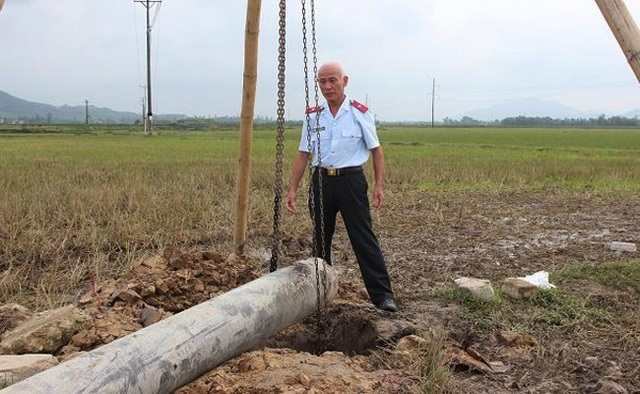 Vụ 4 người bị điện giật tử vong: Cơ quan chức năng đồng loạt vào cuộc - 1 Vụ 4 người bị điện giật tử vong: Cơ quan chức năng đồng loạt vào cuộc - 1