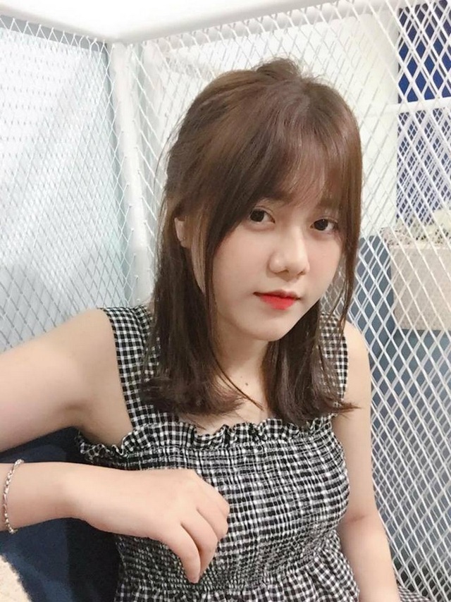 Nữ sinh Bình Phước được ví như “cô gái năm ấy chúng ta cùng theo đuổi” - 6 Nữ sinh Bình Phước được ví như “cô gái năm ấy chúng ta cùng theo đuổi” - 6