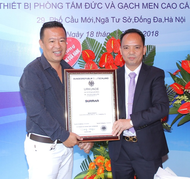 Ninh Bình: “Đột nhập” toà lâu đài khủng 5.000m2, “choáng” với nội thất cung đình - 8 Khai trương showroom tại Ngã Tư Sở (Hà Nội)