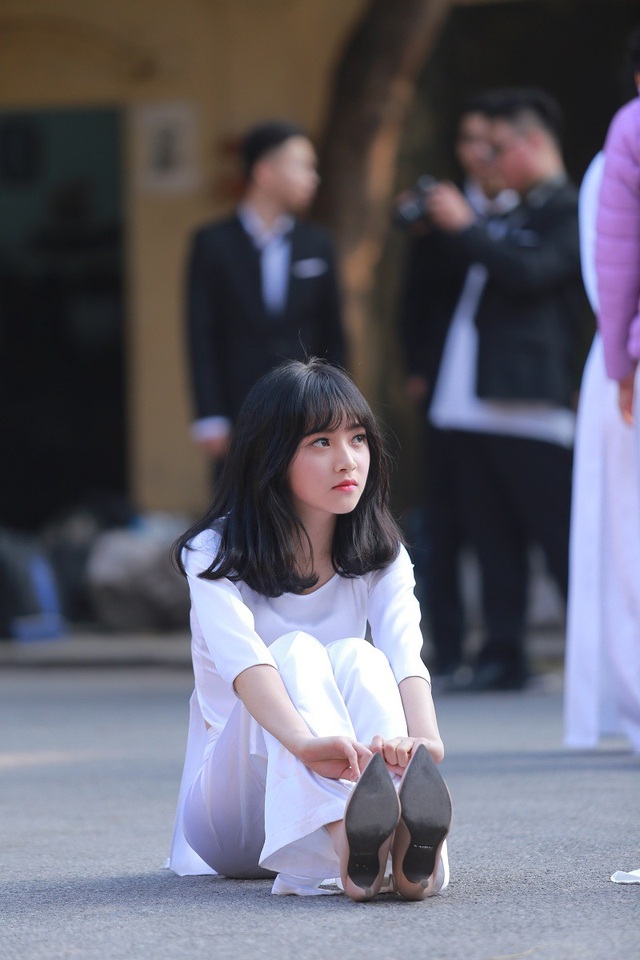 Xuất hiện thêm một “thiên thần áo dài trắng” khiến dân mạng xao xuyến - 1 Vũ Thị Thu Phương (sinh năm 1999, Hà Nội), hiện đang là sinh viên năm 2 ngành Kinh tế đầu tư tại Học viện Chính sách và Phát triển.
