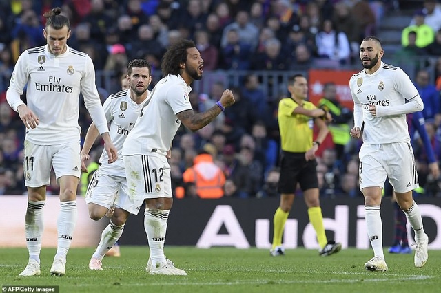Những khoảnh khắc Luis Suarez nhấn chìm Real Madrid ở Nou Camp - 17
Real Madrid tiếp tục phong độ tệ hại ở La Liga năm nay