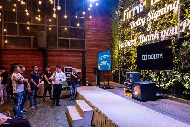 Nâng tầm trải nghiệm điện ảnh cùng FIM+ và công nghệ âm thanh Dolby Audio - 3
Đại diện Dolby Laboratories trình diễn âm thanh Dolby Audio tại sự kiện ký kết
