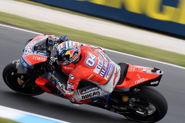 Vinales chiến thắng trong ngày bộ đôi Repsol Honda Team bỏ cuộc - Ảnh 8. Vinales chiến thắng trong ngày bộ đôi Repsol Honda Team bỏ cuộc - Ảnh 8.