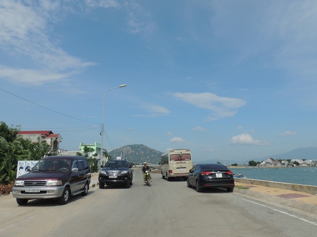 Chợ Nại – chợ quê hút khách ngoại - 9 Du khách ở xa đến Ninh Thuận rất thích ghé mua hải sản ở đây