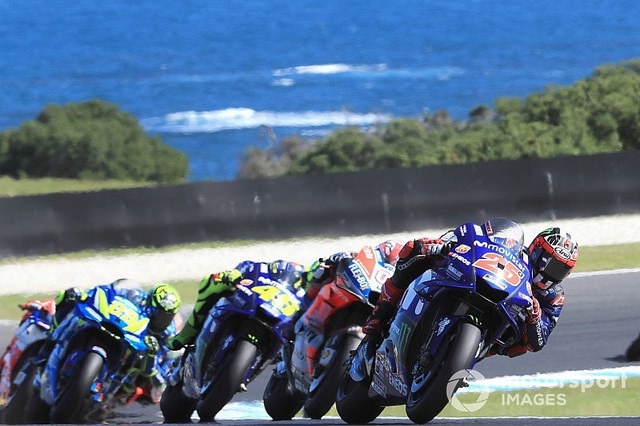 Vinales chiến thắng trong ngày bộ đôi Repsol Honda Team bỏ cuộc - Ảnh 2. Vinales chiến thắng trong ngày bộ đôi Repsol Honda Team bỏ cuộc - Ảnh 2.